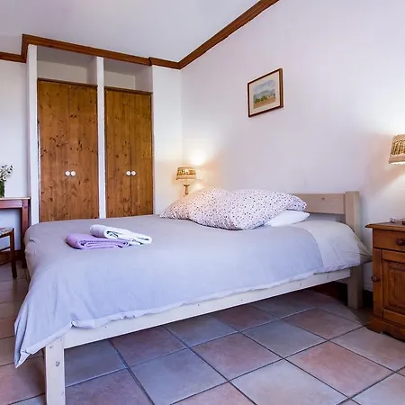 Frühstückspension Gite-auberge De Montvilliers 2*