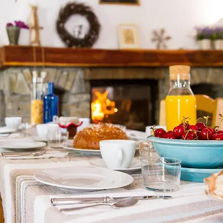 Frühstückspension Gite-auberge De Montvilliers 2*